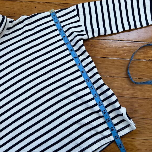Madewell Striped White & Navy Blue Cropped Turtleneck Sweater Size XS - Picture 12 of 13